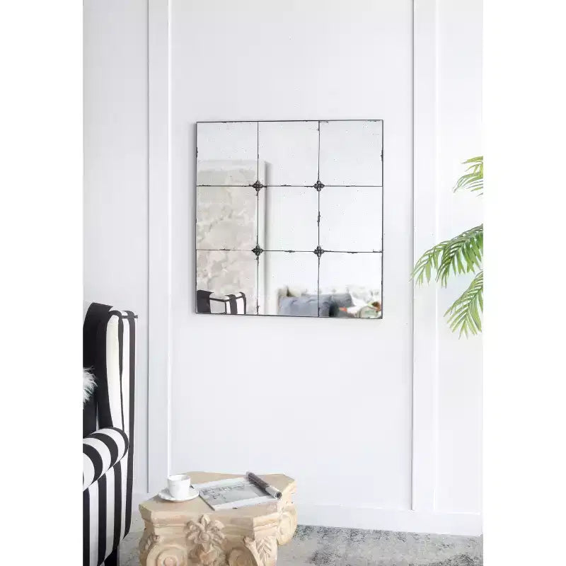 Traditioneller Wandspiegel mit antikem Glaspaneel, 36 x 36 Inch