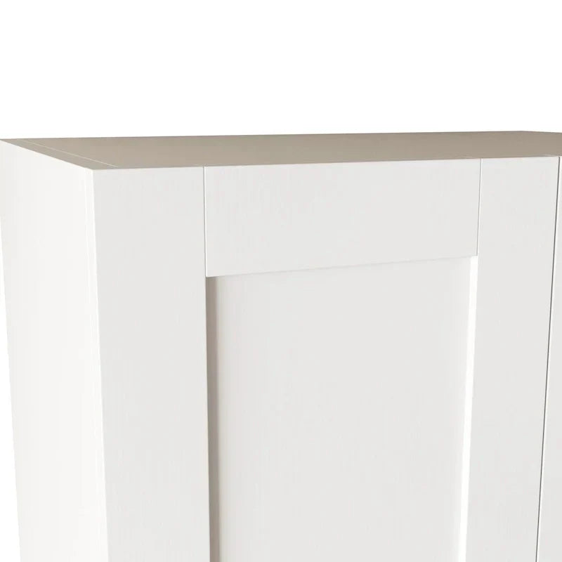 Hoher Kleiderschrank mit 3 Einlegeböden
