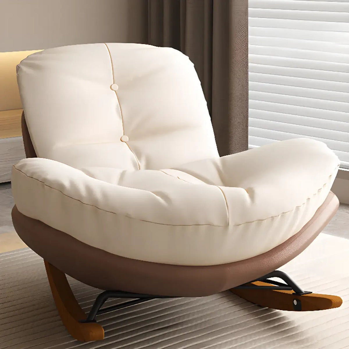 Skandinavischer Schaukelstuhl mit Polsterbezug und optionalem Hocker