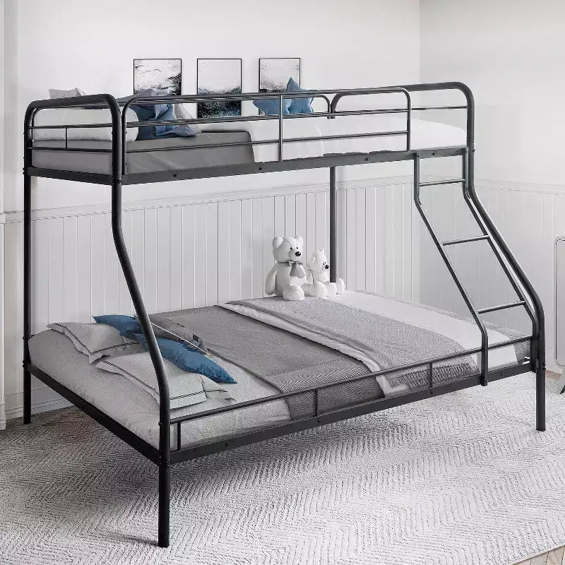 Lit superposé entièrement en métal, design sécurisé à faible hauteur avec barrières de sécurité, échelle inclinée et rangement sous le lit
