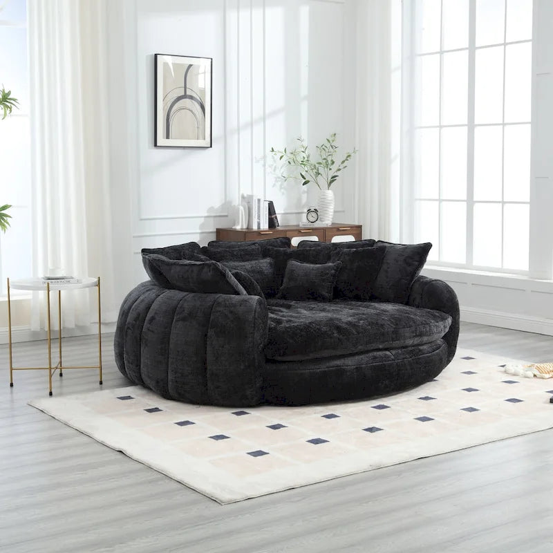 Bequemes übergroßes rundes Doppelschlafsofa in Laibform mit hoher Rückenlehne und Armlehnen