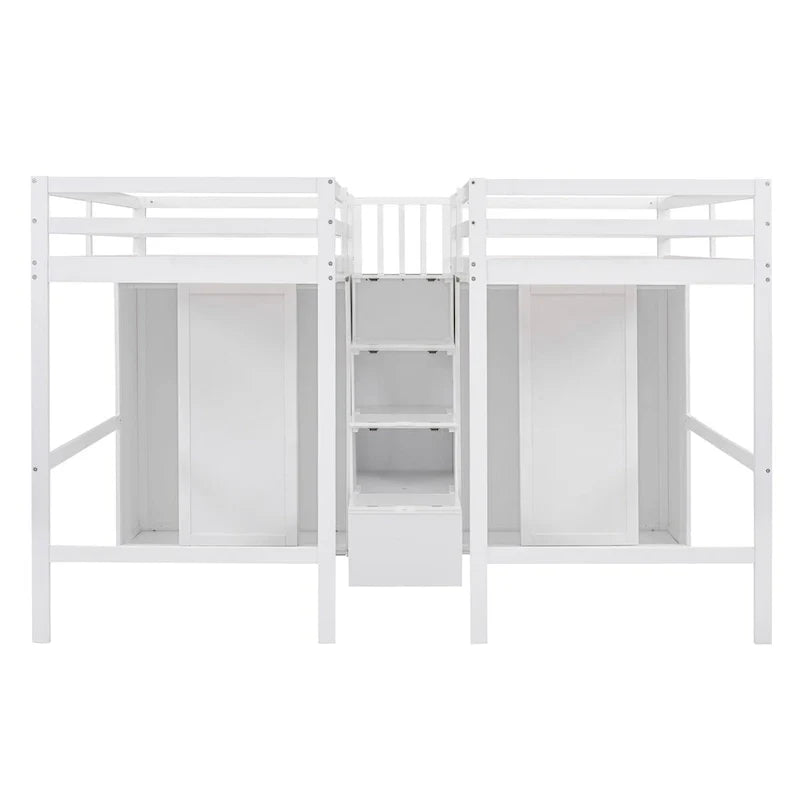 Lits mezzanine doubles jumeaux avec armoires et escalier