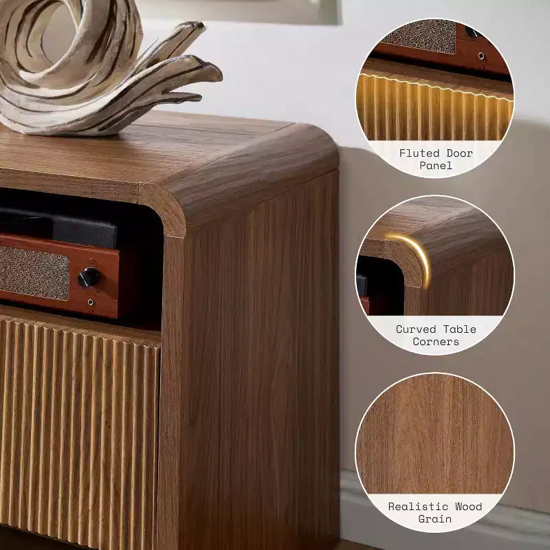 AMERLIFE Meuble TV moderne de 70 au design cannelé avec placards de rangement, pour téléviseurs jusqu'à 80, meuble de divertissement en bois, console multimédia pour le salon
