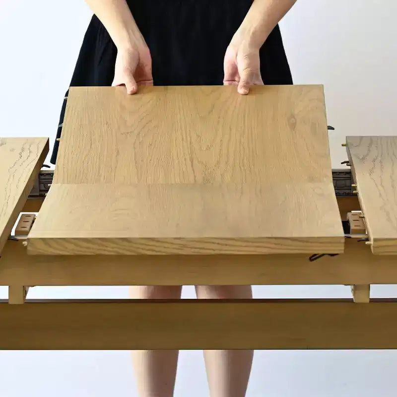 Eetkamerset met 7 delen, uitschuifbare tafel van 78-96 met schraagonderstel en gestoffeerde stoelen met poten van massief hout-Panipeachy
