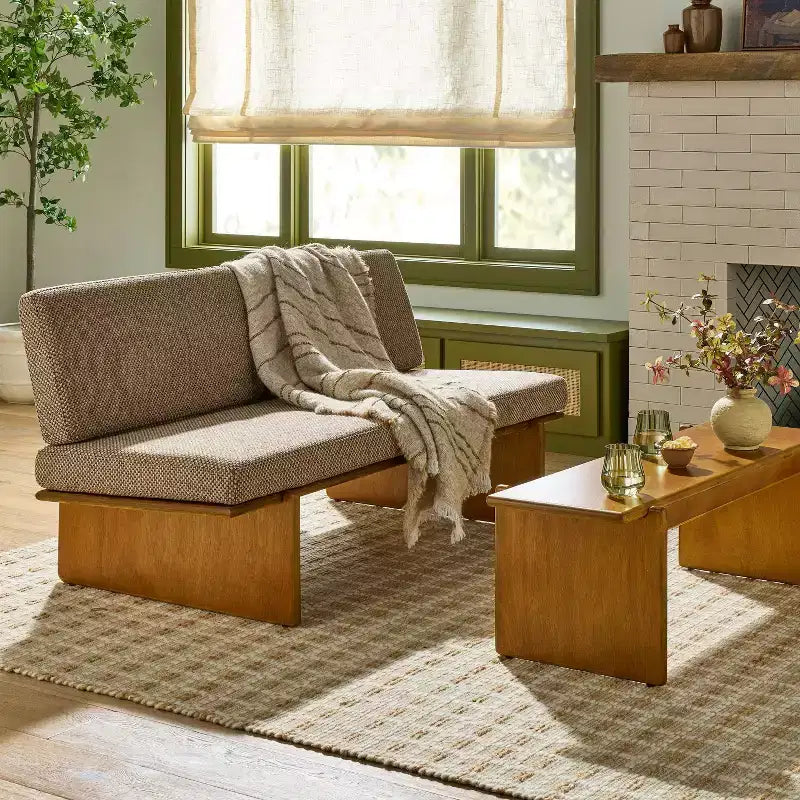 Panca imbottita in tessuto intrecciato color fungo, stile metà secolo, con schienale - Hearth & Hand? with Magnolia