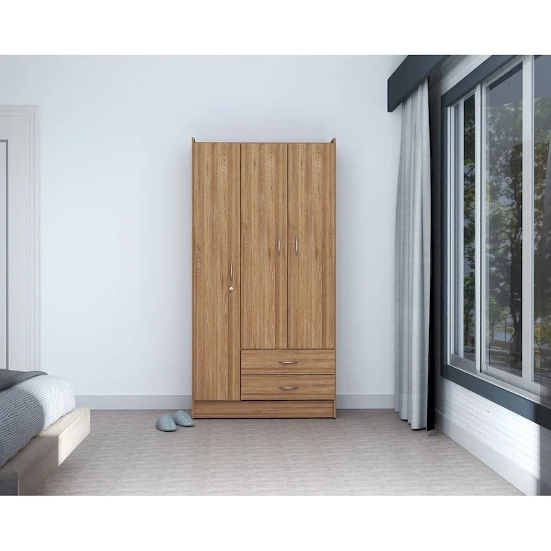 Hoge armoire/kledingkast van Inval