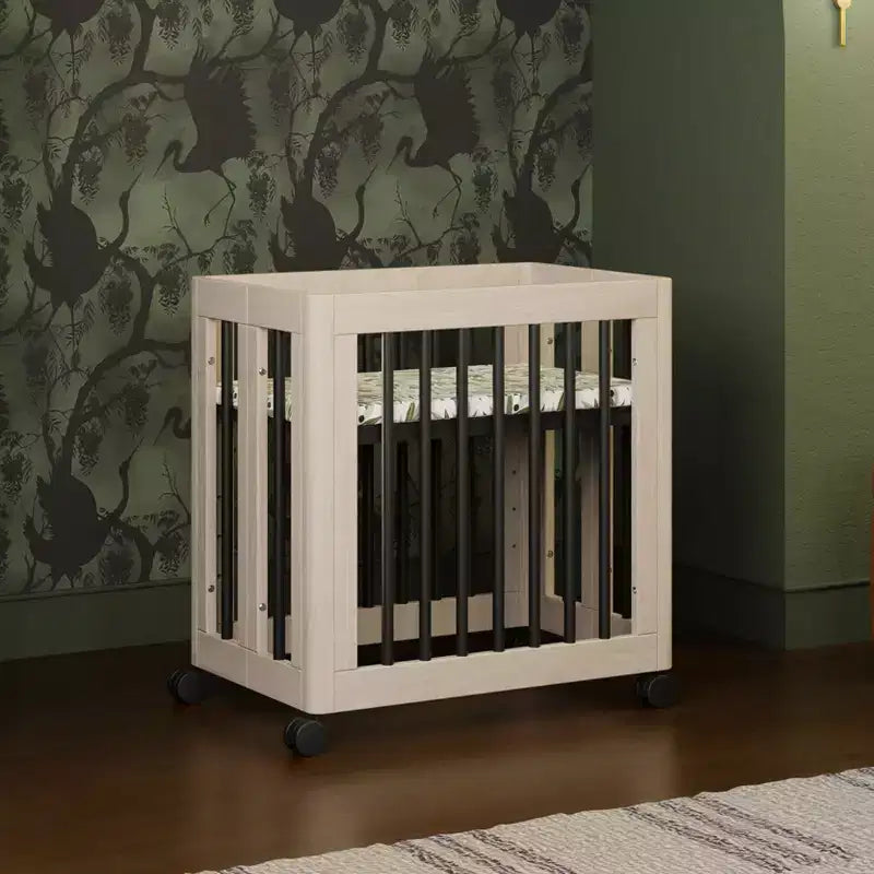 Lettino convertibile Babyletto Yuzu 8 in 1 con kit di conversione per tutte le fasi