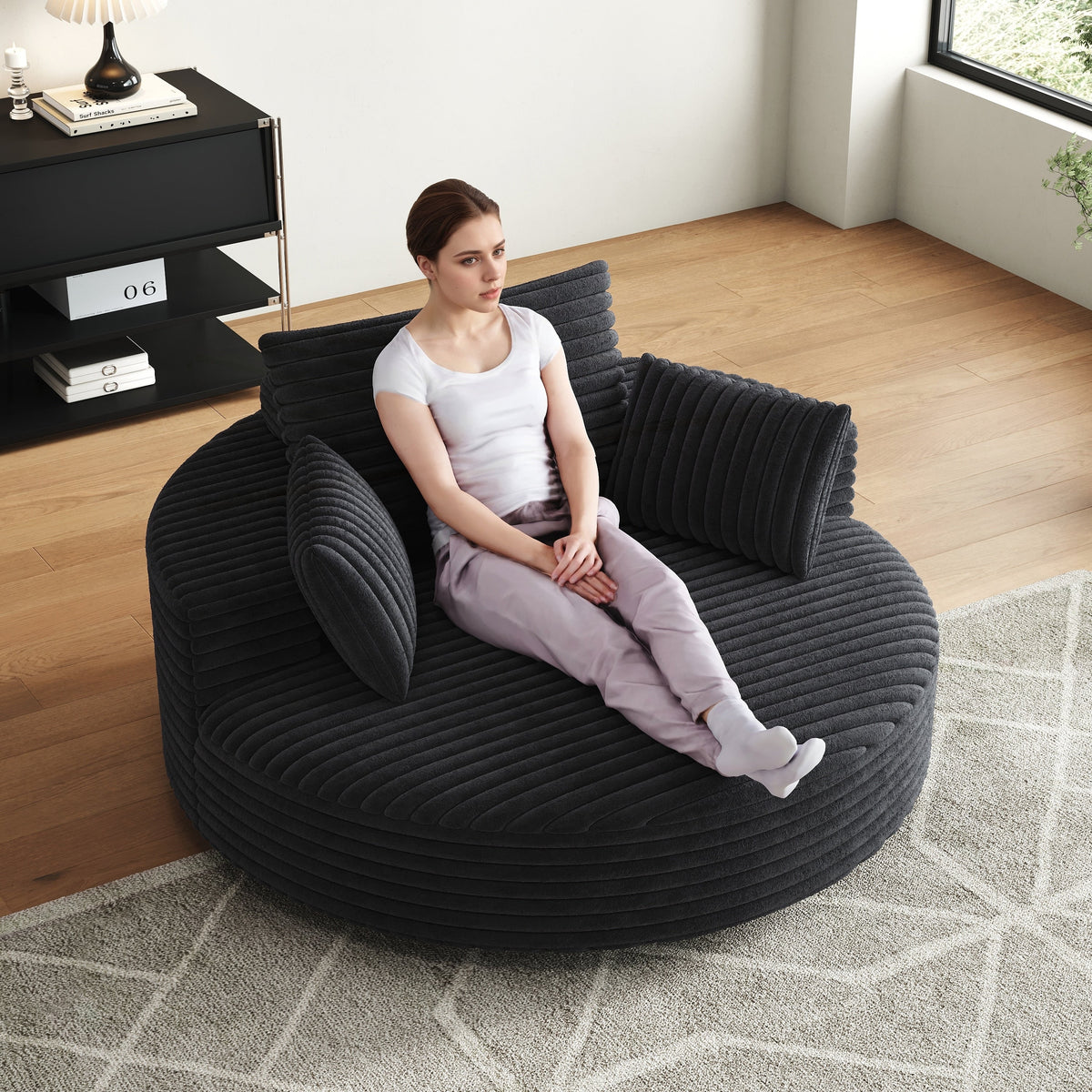Einzelsessel mit Cord-Chenille-Bezug und Schaumstoffpolsterung, drehbar