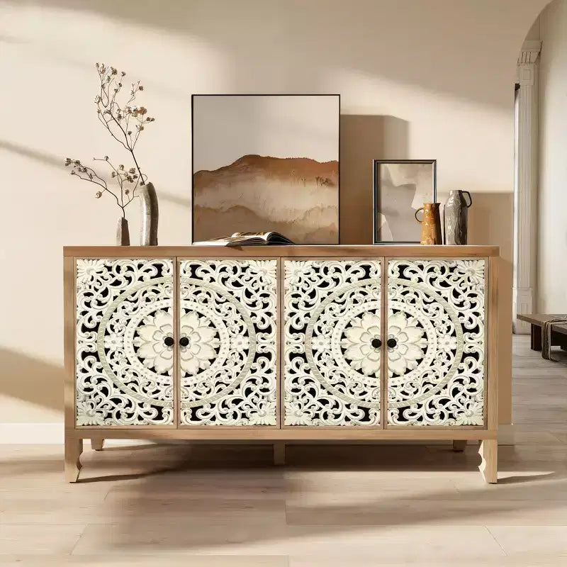 Credenza con contenitore, mobile contenitore dall'aspetto vissuto con 4 ante intagliate e ripiano regolabile, credenza decorativa in legno