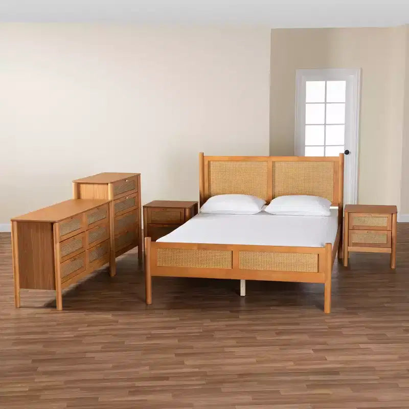 Baxton Studio Jenn Japandi-slaapkamersset van 5 delen in goudbruin hout, queensize, met rotan met verweerde afwerking
