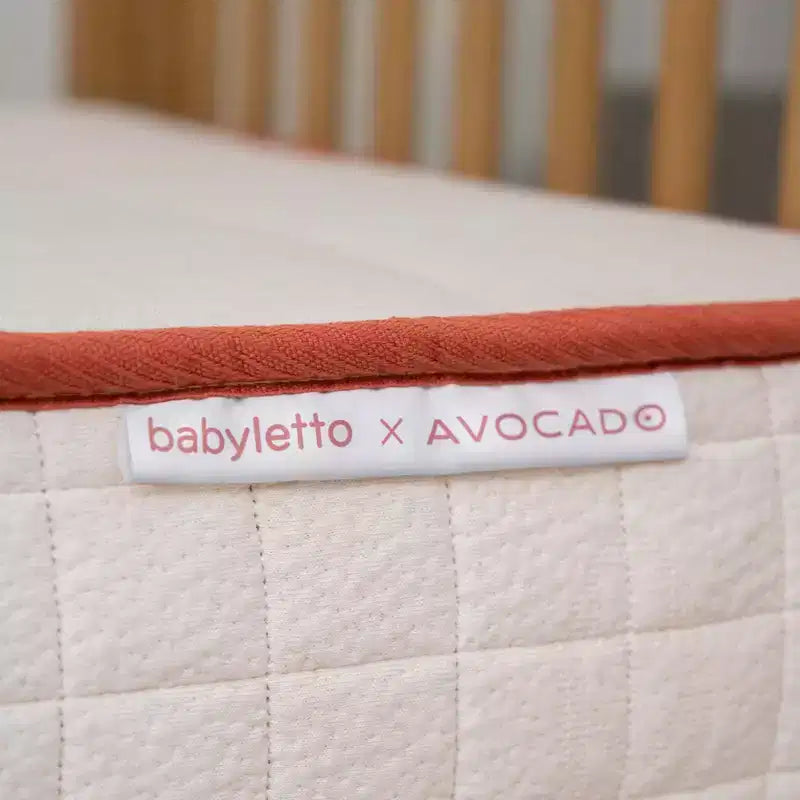 Matelas de lit de bébé biologique Babyletto x Avocado, 2 étapes et 100 % non toxique - Blanc