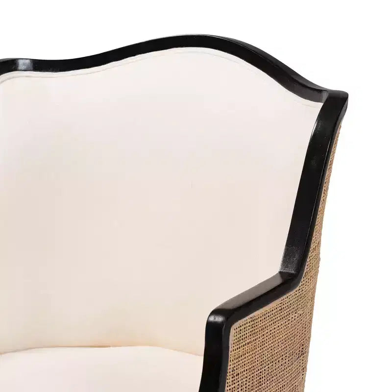 Poltrona decorativa in tessuto e legno bali & pari Elizette
