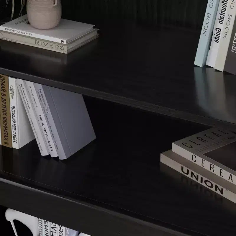 Armoire décorative de rangement noire de 62 de haut, avec portes tressées effet bois et 12 étagères