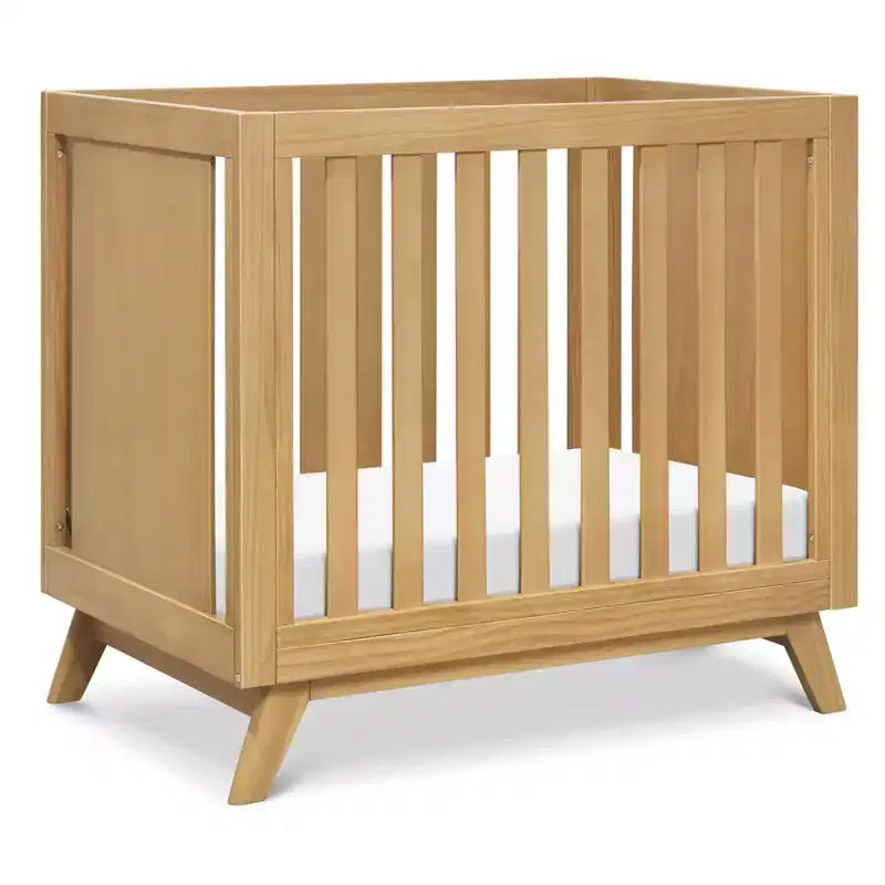 daVinci Otto 3-in-1 umbaubares Mini-Kinderbett mit 4 Matratzen