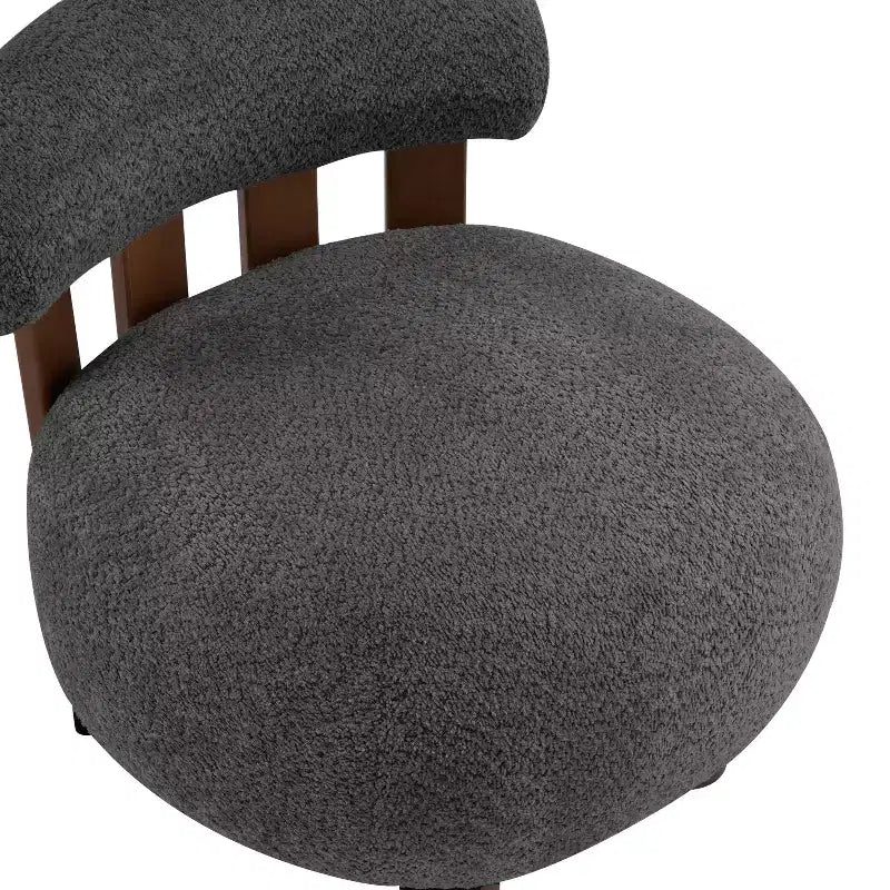 Poltrona d'accento Christopher Knight Home Gareth in legno moderno con rivestimento bouclé