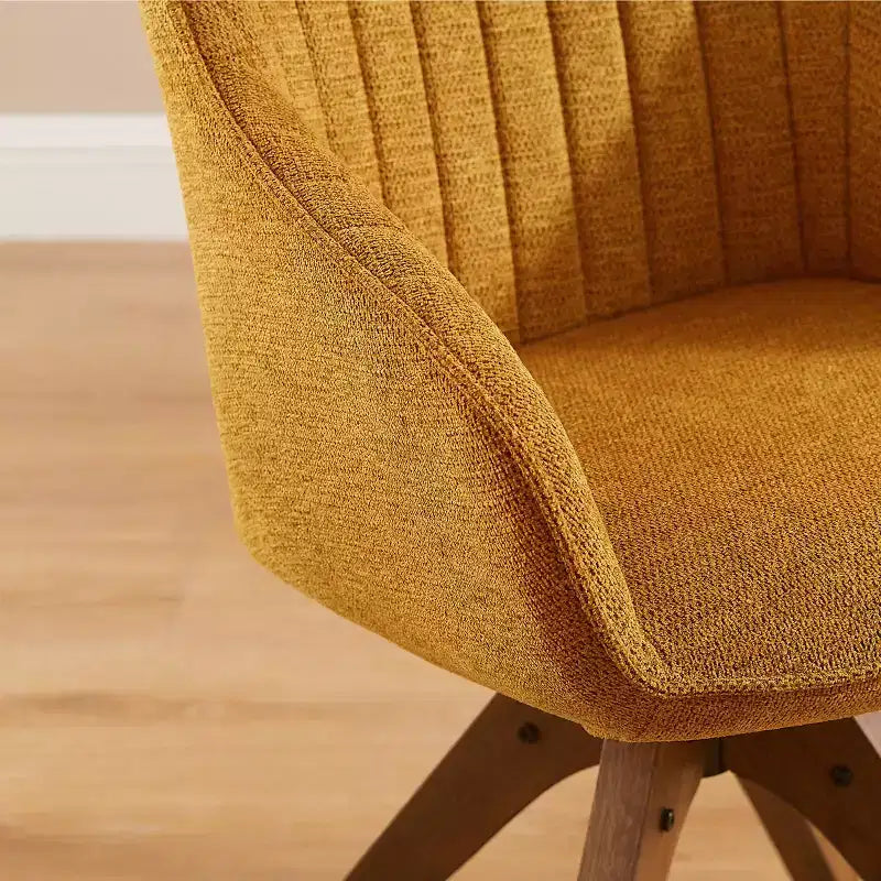 Art Leon comfortabele draaibare fauteuil van stof met poten van massief eikenhout