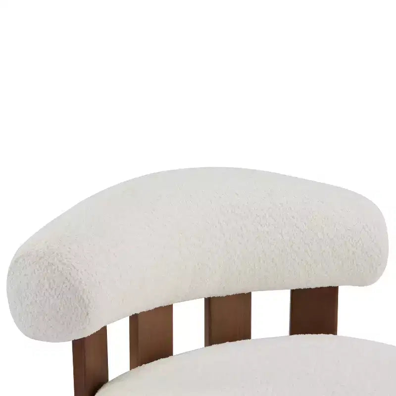 Poltrona d'accento Christopher Knight Home Gareth in legno moderno con rivestimento bouclé