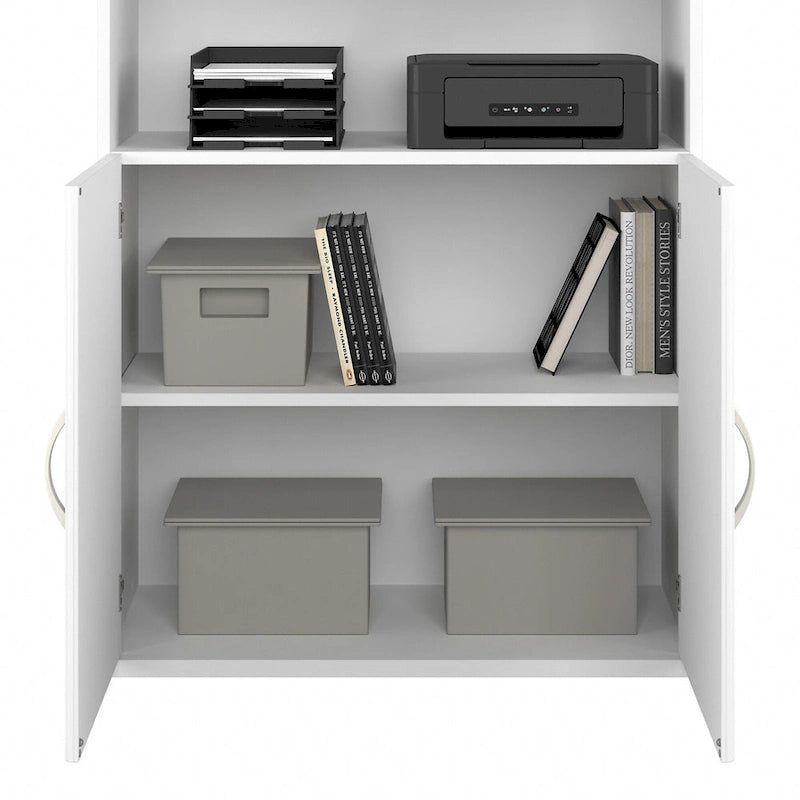 Hoge boekenkast met 5 planken en deuren