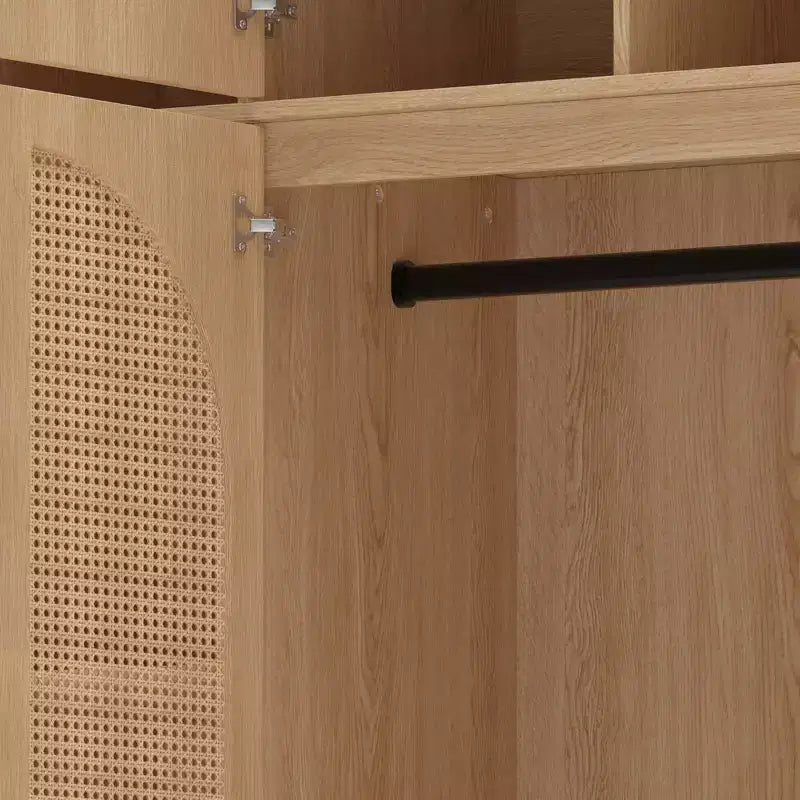70.87 hoher großer Kleiderschrank mit 8 Türen, Kleiderstange, verstellbaren Einlegeböden und dekorativen Rattantüren