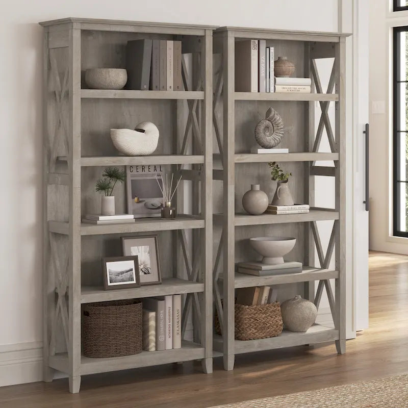 Boekenkast met 5 planken uit de Key West-serie van Bush Furniture