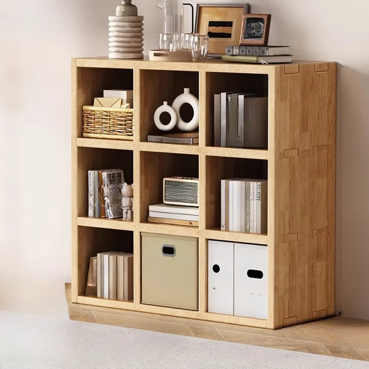 Moderne horizontale houten boekenkast met 8 vakken en naturel afwerking