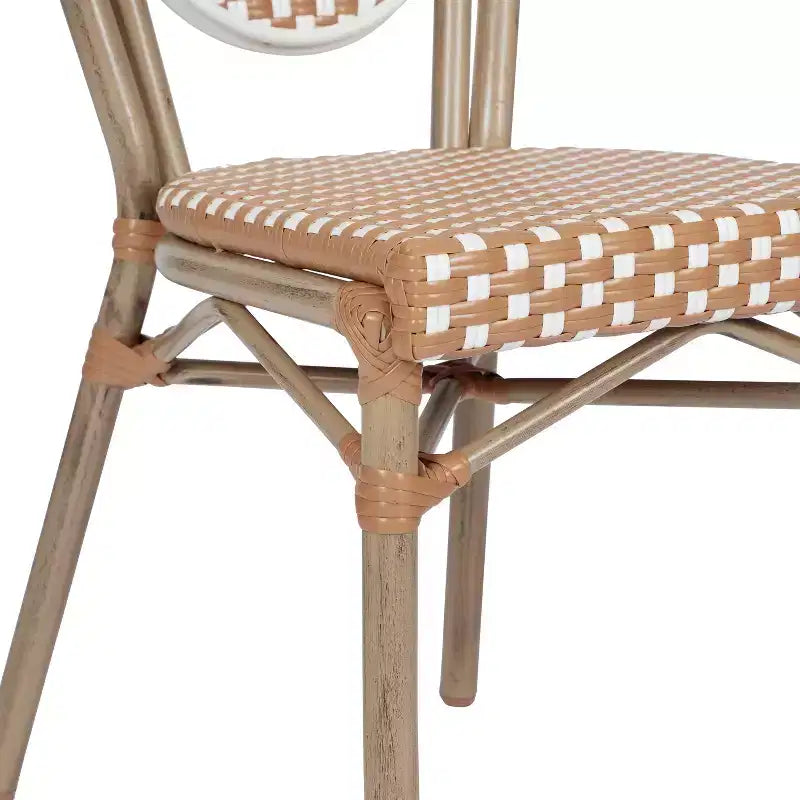 Flash Furniture Lourdes Bistro-Stapelstuhl im Thonet-Stil für den gewerblichen Innen- und Außenbereich, PE-Rattan und Aluminiumgestell