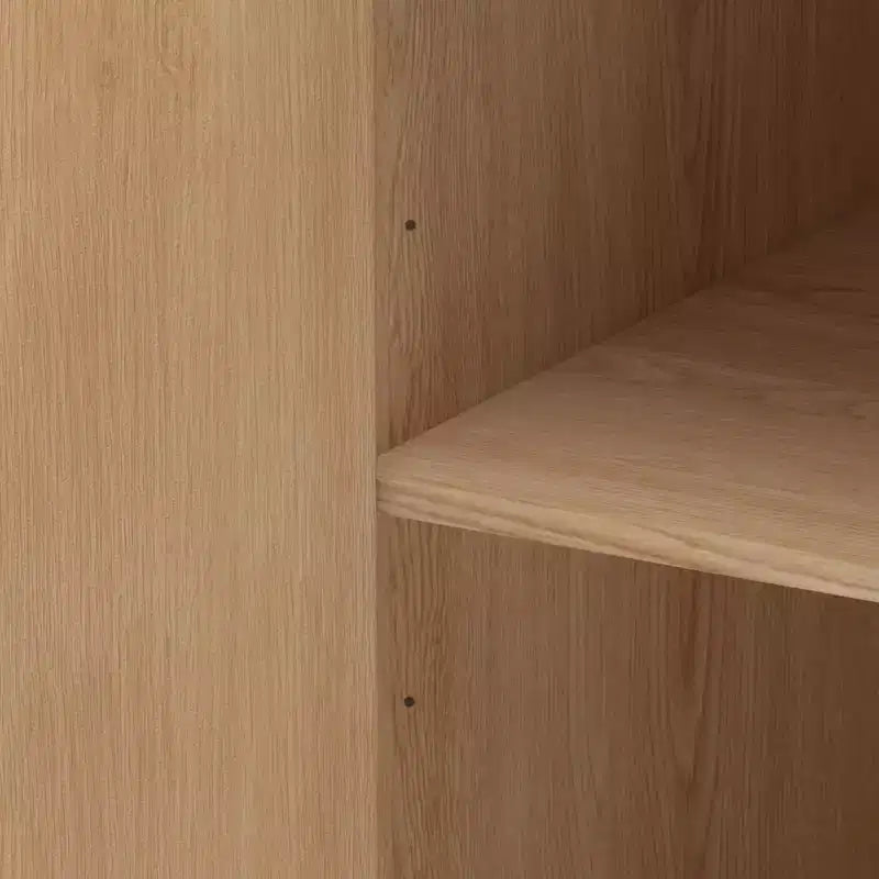 70.87 hoher großer Kleiderschrank mit 8 Türen, Kleiderstange, verstellbaren Einlegeböden und dekorativen Rattantüren