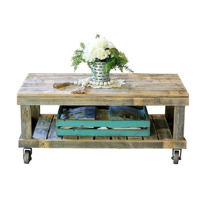 Table basse sur roulettes The Gray Barn Homer, finition naturelle vintage