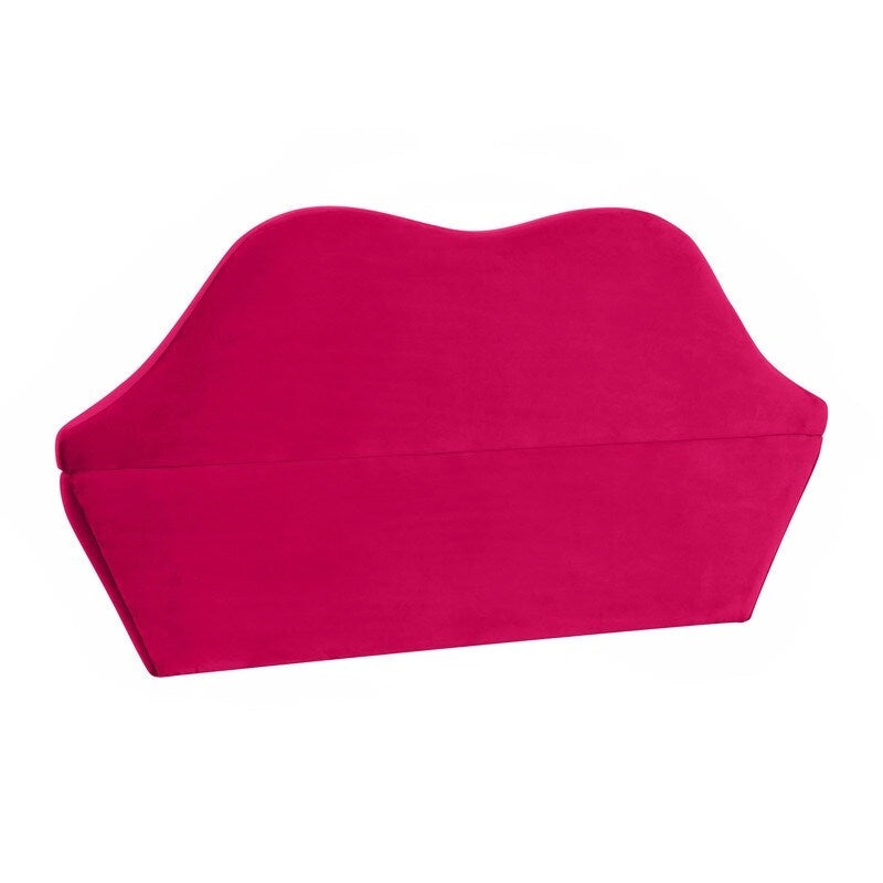 Lips Samtsofa - 67.7W x 29.1D x 36H