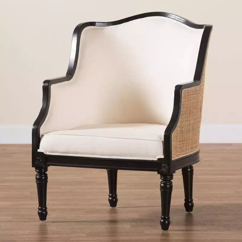 Poltrona decorativa in tessuto e legno bali & pari Elizette