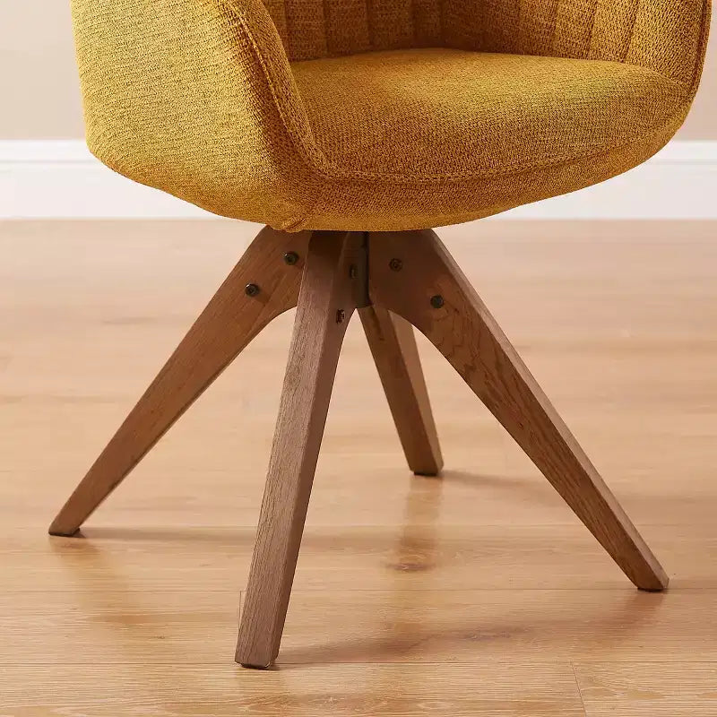 Art Leon comfortabele draaibare fauteuil van stof met poten van massief eikenhout