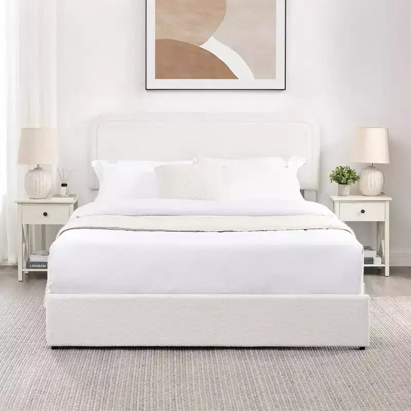 Modernes Queensize-Bett mit Bouclé-Polsterung und Schubladen
