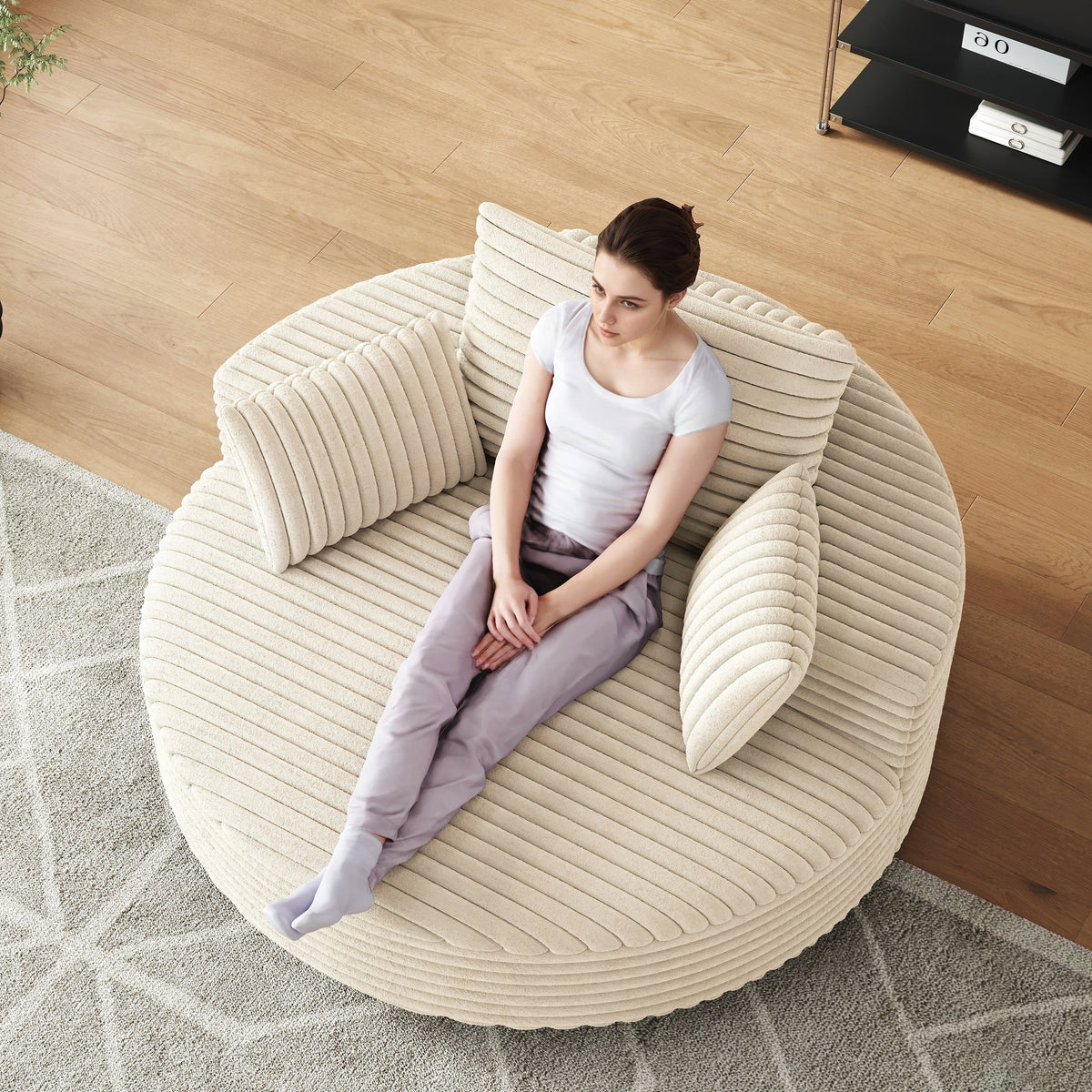 Einzelsessel mit Cord-Chenille-Bezug und Schaumstoffpolsterung, drehbar