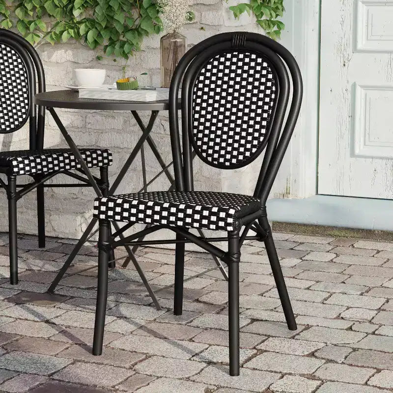 Flash Furniture Lourdes Bistro-Stapelstuhl im Thonet-Stil für den gewerblichen Innen- und Außenbereich, PE-Rattan und Aluminiumgestell