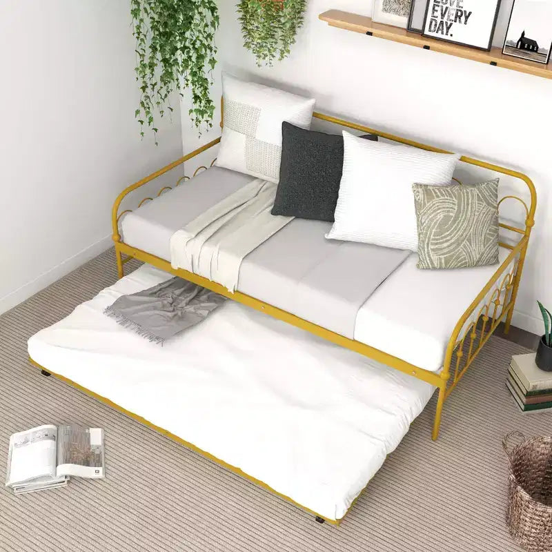 Daybed Costway in metallo singolo con letto estraibile, salvaspazio, trasformabile in divano, ruote con blocco, oro