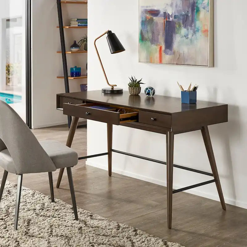 Bureau d’écriture en bois Aksel à 3 tiroirs, par iNSPIRE Q Modern