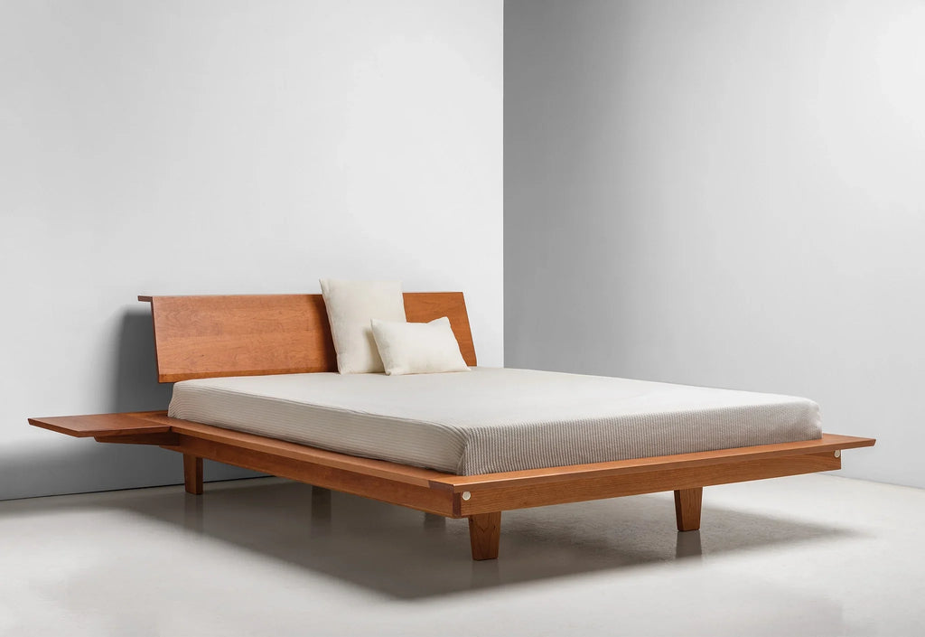 Letto a piattaforma - minimalista fino all'essenziale, elimina ogni pretesa con la sua serie di ampie superfici perimetrali