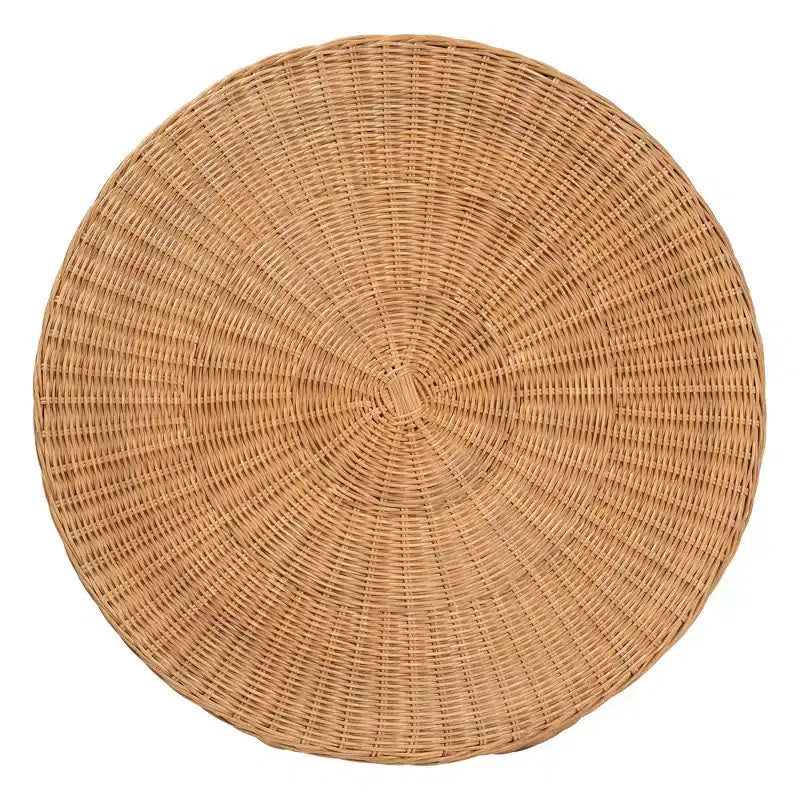 bali & pari Palm Beistelltisch aus Rattan im Boho-Stil, honigfarben und muschelförmig