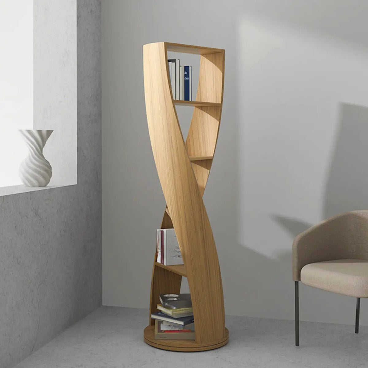 Zeitgenössisches, sanduhrförmiges, 5-stufiges vertikales Bücherregal aus Holz