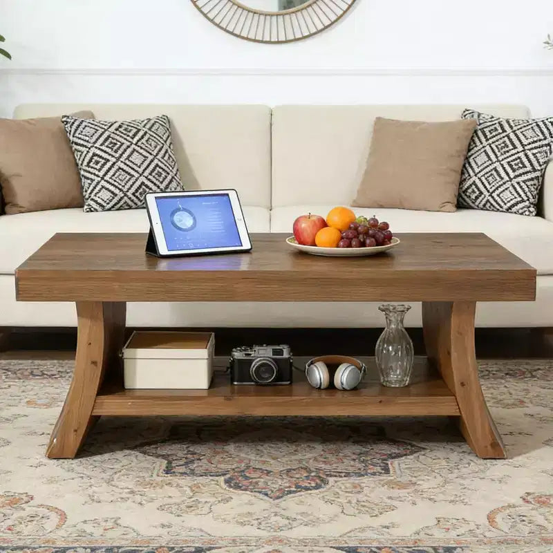 Couchtisch Lantine im Landhausstil, 47.2 Zoll, mit Ablageboden, moderner Mid-Century-Tisch aus Massivholz mit geschwungenem Fuß für das Wohnzimmer, Walnuss