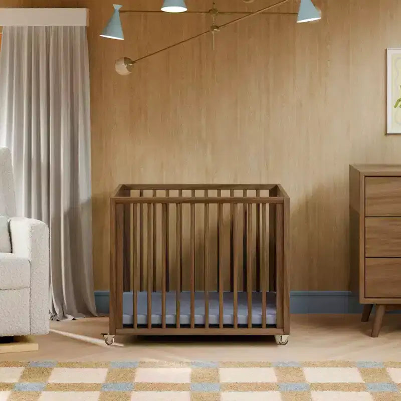 Lettino trasformabile Babyletto Palma 8-in-1 per tutte le fasi, con kit per culla e letto per bambini
