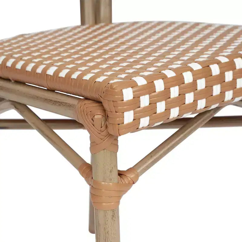 Flash Furniture Lourdes Bistro-Stapelstuhl im Thonet-Stil für den gewerblichen Innen- und Außenbereich, PE-Rattan und Aluminiumgestell