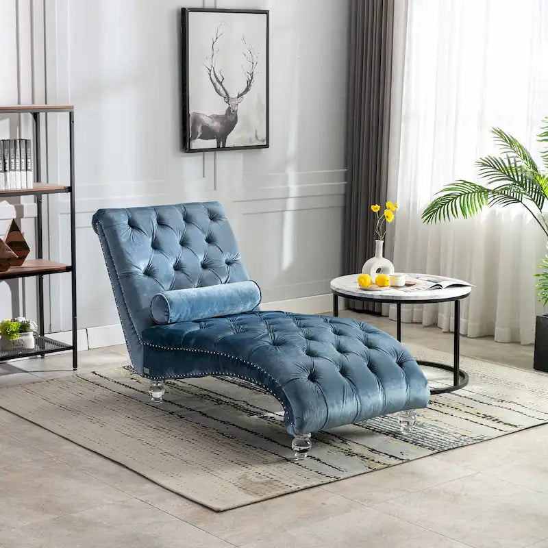 Gepolsterte Samt-Chaiselongue mit Knopfheftung, Liegefunktion, Kissen und Acrylfüßen