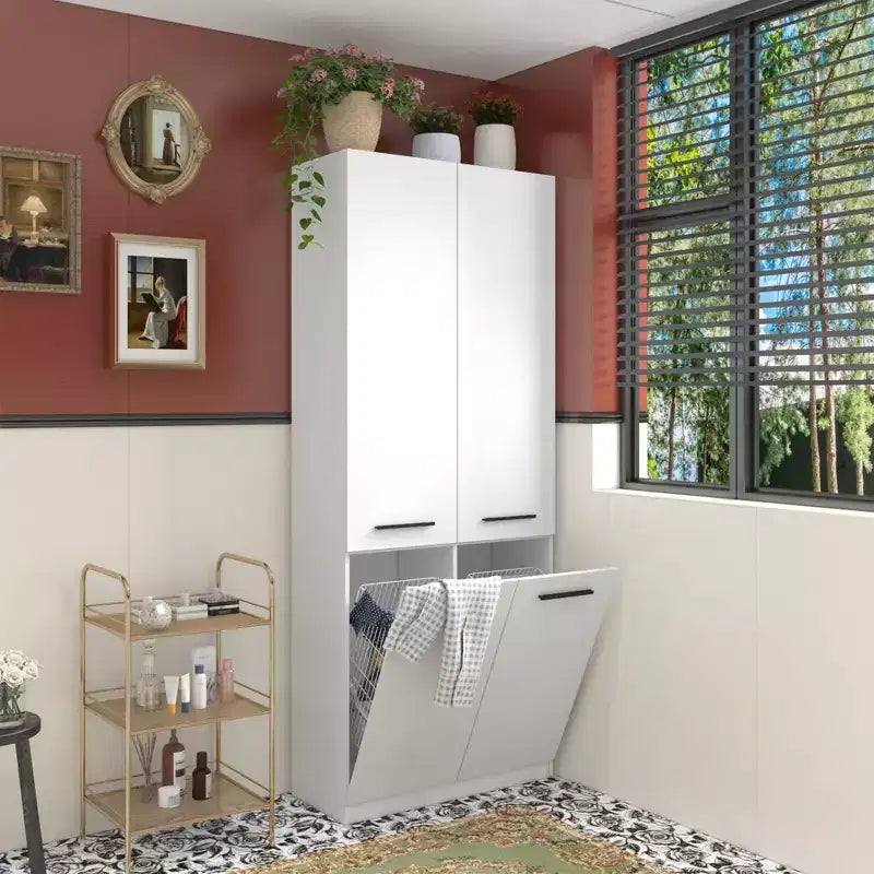 Mobiletto moderno bianco Famapy per il bagno con cesto portabiancheria al livello inferiore