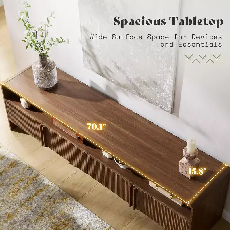 AMERLIFE Meuble TV moderne de 70 au design cannelé avec placards de rangement, pour téléviseurs jusqu'à 80, meuble de divertissement en bois, console multimédia pour le salon