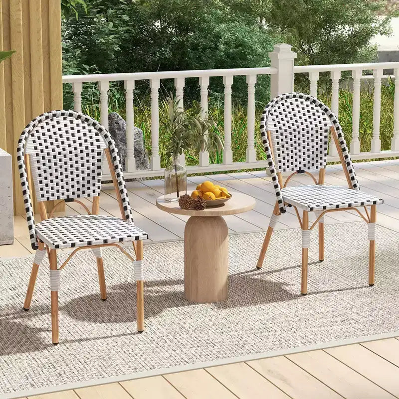 Costway Bistrostuhl-Set im französischen Stil, 4 Stück, mit handgeflochtenem Rattan und verzinktem Metallgestell, für draußen