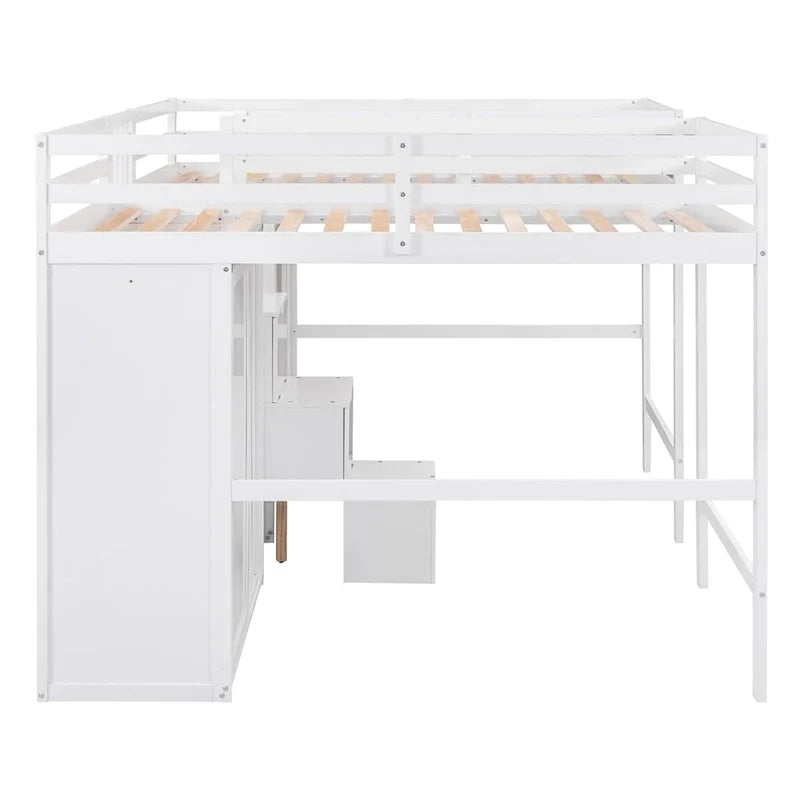 Lits mezzanine doubles jumeaux avec armoires et escalier