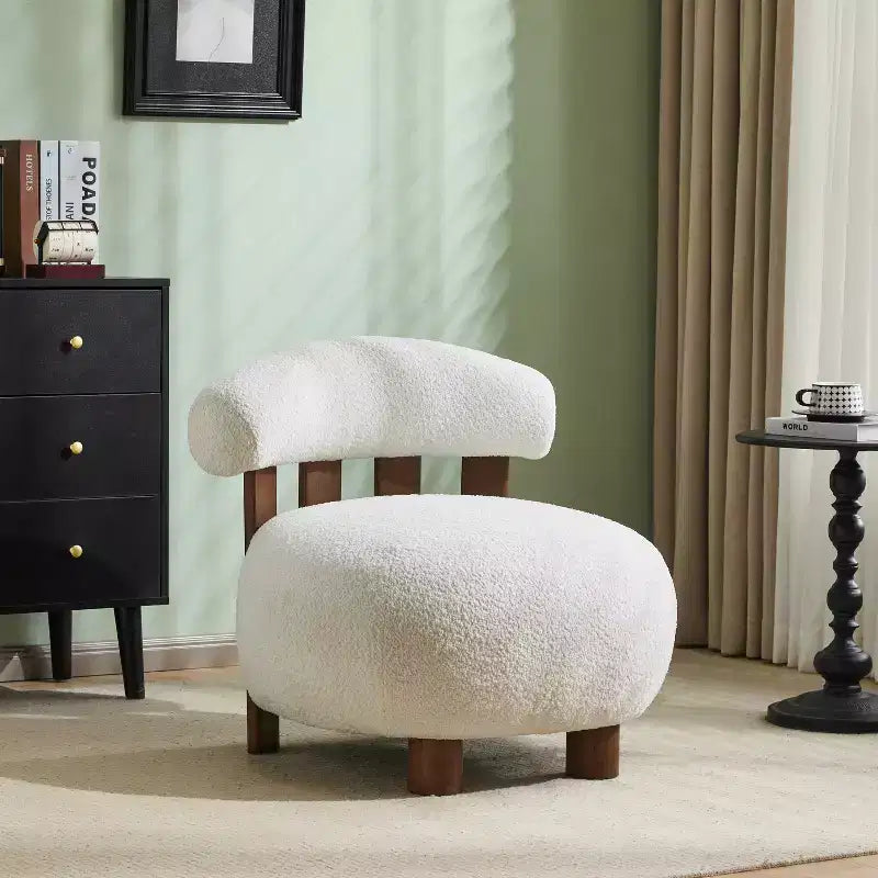 Poltrona d'accento Christopher Knight Home Gareth in legno moderno con rivestimento bouclé