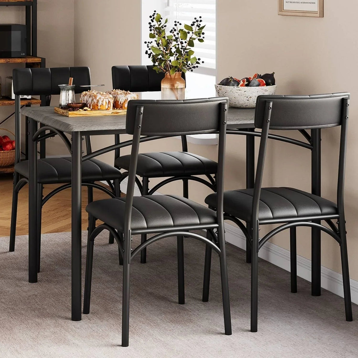 Set da pranzo con tavolo rettangolare per 4 persone e sedie imbottite