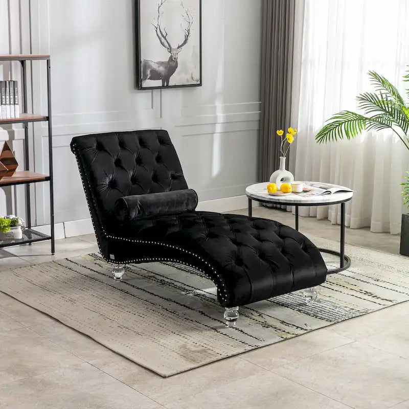Gepolsterte Samt-Chaiselongue mit Knopfheftung, Liegefunktion, Kissen und Acrylfüßen